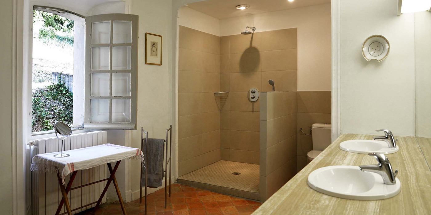 Magazin Salle De Bain Nimes ~ the 6 bathrooms country estate le clos de villeneuve in valensole Magazin Salle De Bain Nimes ~ the 6 bathrooms country estate le clos de villeneuve in valensole